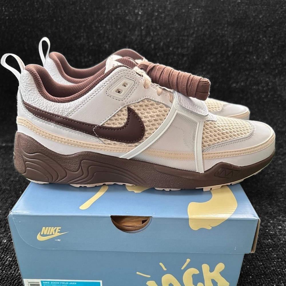 Travis Scott Nike Zoom Field Jaxx